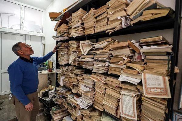 Restoration of Old Qurans: A Ramadan Tradition in Libya