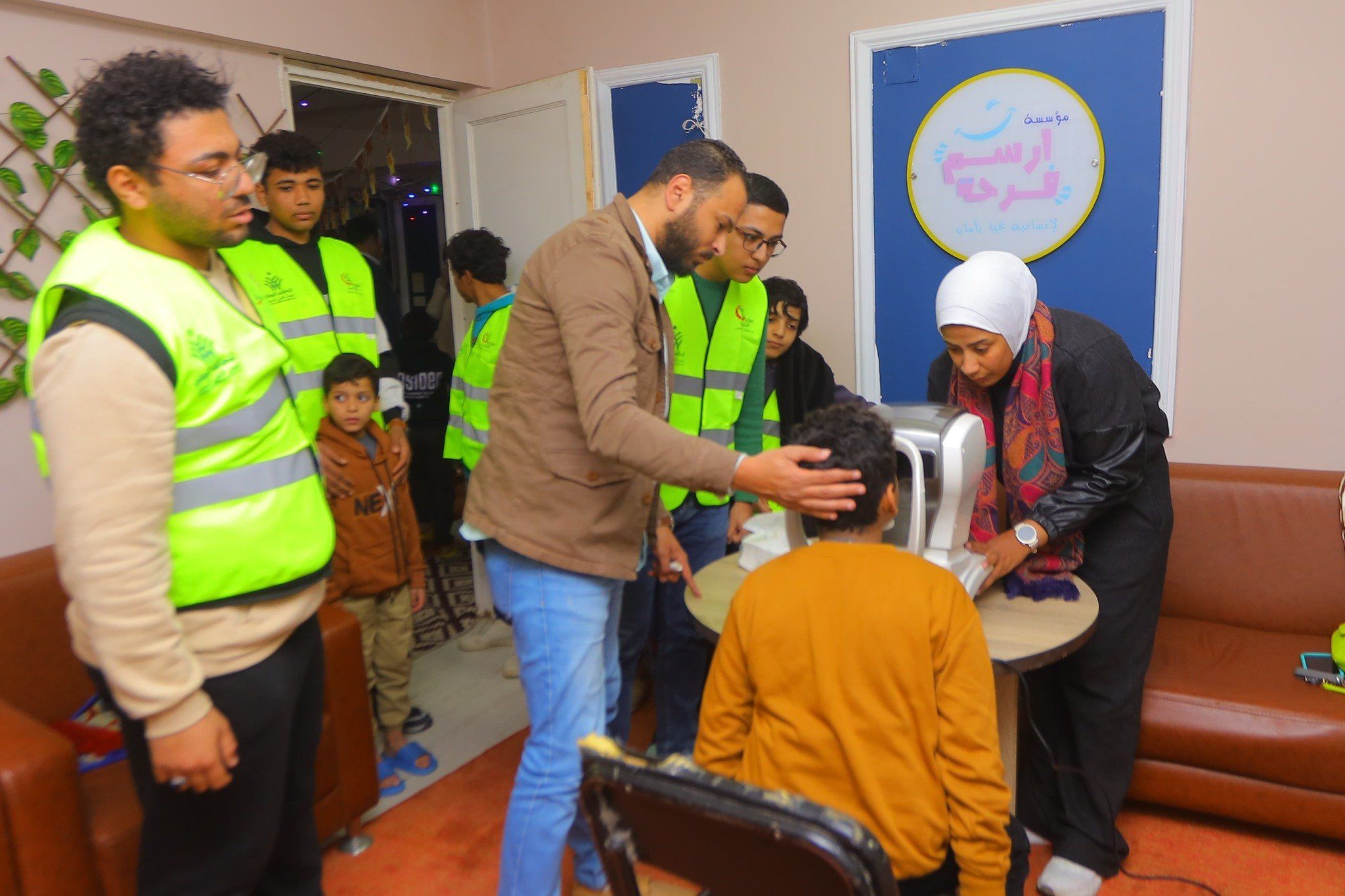 عنيك في عنينا  مبادرة  صناع الخير عضو التحالف الوطني  (2)