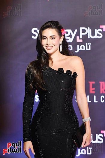 الفنانة ياسمين صبرى