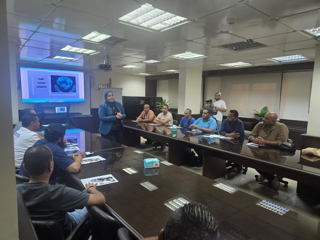البرنامج التدريبى المجانى لتدريب وتأهيل سائقى الشاحنات (4) البرنامج التدريبى المجانى لتدريب وتأهيل سائقى الشاحنات (4)