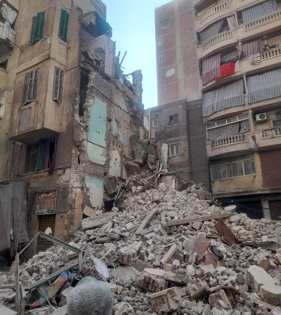 انهيار عقار قديم في الجمرك بالإسكندرية