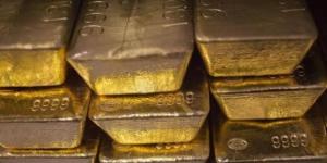 العقود الآجلة للذهب تقفز 2% متجاوزة 3300 دولار