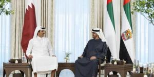 الرئيس الإماراتي وأمير قطر يبحثان مستجدات الأحداث في الشرق الأوسط