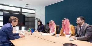 الخريف يبحث مع "إيرباص" توطين صناعة الطائرات فى المملكة