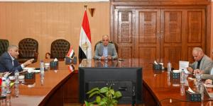 وزير الري يتابع حالة المنظومة المائية والنجاح في الوفاء بالاحتياجات المائية المتزايدة مع موجة الحرارة التي تشهدها البلاد حاليًا