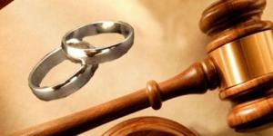 عاجل/ عميد المحامين يفجرها ويحذر من خطورة مقترح الطلاق بالتراضي لدى عدول الإشهاد..