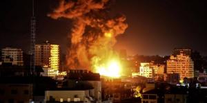 استشهاد 16 فلسطينيًا في قصف الاحتلال الإسرائيلي منزلًا ومركز إيواء شمال ووسط قطاع غزة