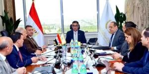 وزير التموين يجتمع برئيسي شركتي «النيل والإسكندرية» للمجمعات الاستهلاكية