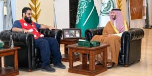 محافظ الطائف يتسلّم شهادة الامتثال الإسعافي من هيئة الهلال الأحمر السعودي