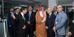 سفير المملكة لدى المغرب يتفقّد صالة مبادرة طريق مكة في مطار محمد الخامس الدولي