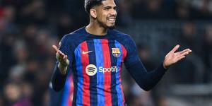تعليق رونالد أراوخو على أدائه مع برشلونة وموقفه من الرحيل