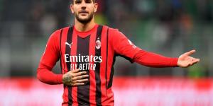 الهلال يفاوض ميلان لضم ثيو هيرنانديز