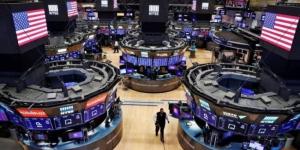 مؤشرات الأسهم الأمريكية تغلق على تباين