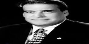 وزير التعليم العالي يودّع رئيس جامعة المنيا الأسبق بكلمات مؤثرة