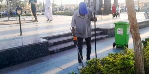  محافظ أسوان يوجه بحظر عمل عمال النظافة والحدائق والمرافق العامة 