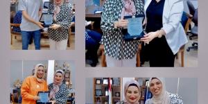 عميدة التجارة بالإسماعيلية تكرم المتميزين وتثمن جهودهم