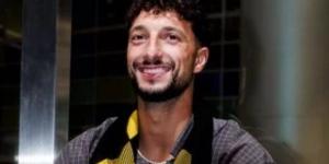 كولومبوس كرو يعلن وصول وسام أبو علي إلى أمريكا.. صور