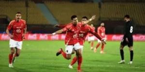 الأهلي يؤجل حسم ملف تمديد عقد إمام عاشور واللاعب يواصل التأهيل استعدادًا للعودة
