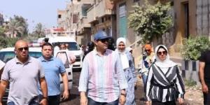 محافظ دمياط يتابع ميدانيا مشروعات الرصف والتطوير