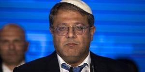 بن غفير يقتحم سجن القيادي الفلسطيني مروان البرغوثي ويهدده