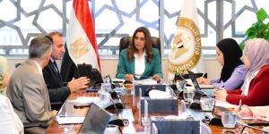 وزيرة التنمية المحلية والقائم بأعمال وزير البيئة تلتقي فريق عمل برنامج الأمم المتحدة الإنمائي