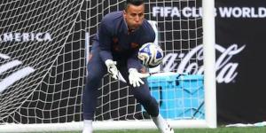 حارس فلومينينسي يعادل رقم شيلتون كأكثر حارس مشاركة في المباريات