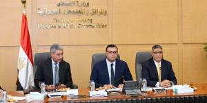 وزيرا الإسكان والسياحة والآثار ومحافظ الجيزة يتابعون آخر مستجدات الدراسات بشأن تطوير منطقة هرم سقارة
