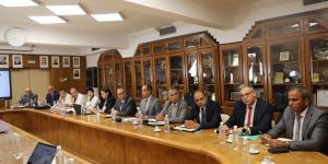 وزير النقل يؤكد على ضرورة حسن التصرّف في الأسطول المتوفّر حاليّا وإحكام توزيعه، في ظلّ تعزيزه بحافلات جديدة تم تسلّمها مؤخرا