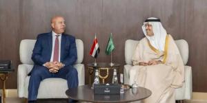 وزير الصناعة والنقل يلتقى أمين عام مجلس التنسيق الأعلى السعودي