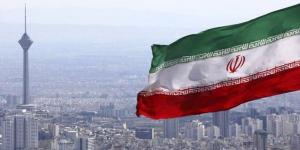إيران تختبر صواريخ جديدة بمناورات «الاقتدار المستدام»