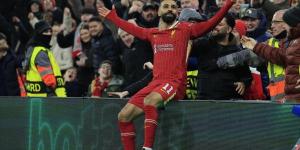بالصور.. تتويج تاريخي لمحمد صلاح في إنجلترا