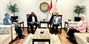 وزير الاستثمار والتجارة الخارجية يلتقي عددًا من أعضاء المجلس التصديري للتشييد والبناء