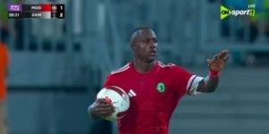 في الدقيقة 58.. أرنولد إيبا يسجل الهدف الأول لمودرن سبورت بمرمى الزمالك