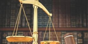 سرقا مركبتين فألزمتهما المحكمة بـ 250 ألفاً