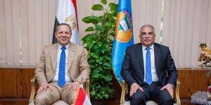 رئيس جامعة طنطا يؤكد على أهمية تضافر الجهود بين الجامعات المصرية