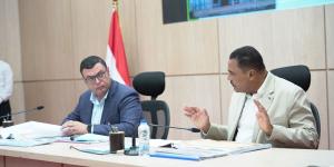 وزير الإسكان : تنفيذ 71 مشروعا للتنمية والبنية التحتية بمطروح