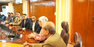 محافظ أسيوط يلتقي خريجي كلية الهندسة