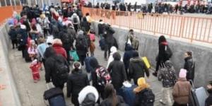 وزير داخلية إيطاليا يتباهى بطرد 200 لاجئ أجنبي.. ومسؤولة تحذر أوروبا من "كارثة ديمغرافية"