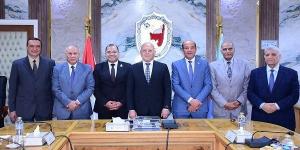جامعة سوهاج تختار عمداء الألسن والصيدلة وفق رؤية مستقبلية وبمعايير صارمة