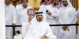 بيع أغلى صقر في المزاد الدولي لمزارع إنتاج الصقور 2025 بـ 1.2 مليون ريال