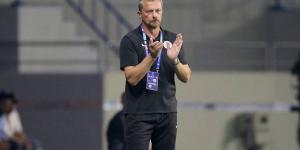 النصر يصطاد صدارة الدوري برأس توري