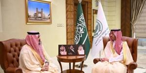 محافظ جدة يطلع على مشروعات الإسكان