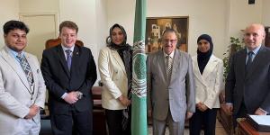 السفير خليل الذوادي يستقبل متدربين بالأمانة العامة لجامعة الدول
