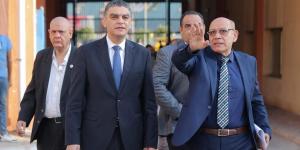 رئيس هيئه الشراء الموحد يتفقد صيدليات الإسعاف بالإسكندرية