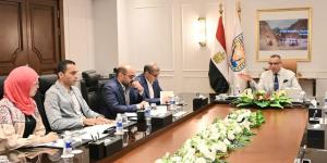 "مبارك"يتابع مستجدات مشروع إنتاج الطاقة الخضراءوالهيدروجين الاخضر