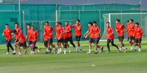 المنتخب الوطني للشباب يجري تدريبه الأول في مدينة أبها السعودية