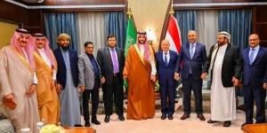 مصادر سياسية: بن سلمان يرفض رؤية الأحزاب اليمنية لإصلاح وهيكلة المجلس الرئاسي
