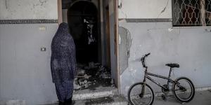 رملتها إسرائيل وشلتها.. منى كحيل ترعى أبناء مصابين وجياع بغزة