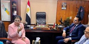 دويدار يستقبل نائب وزير الصحة في ثاني أيام زيارتها لسوهاج لتعزيز جهود صحة الأم والطفل
