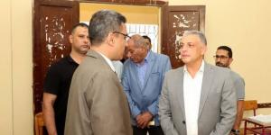 محافظ الإسماعيلية يتفقد لجان انتخابات"جولة الإعادة" في الشيوخ